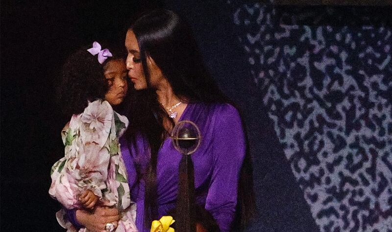 esposa-de-kobe-bryant-publinews-