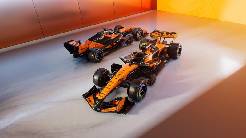 La escudería de Fórmula 1 McLaren, vigente campeón del mundial de pilotos y de constructores, presentó este lunes su nuevo coche para 2026, el MCL40. Mclaren