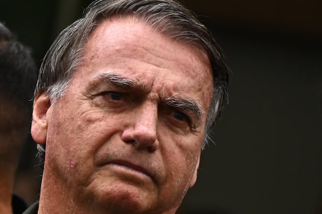 Congreso de Brasil aprueba reducción de condena al expresidente Jair Bolsonaro