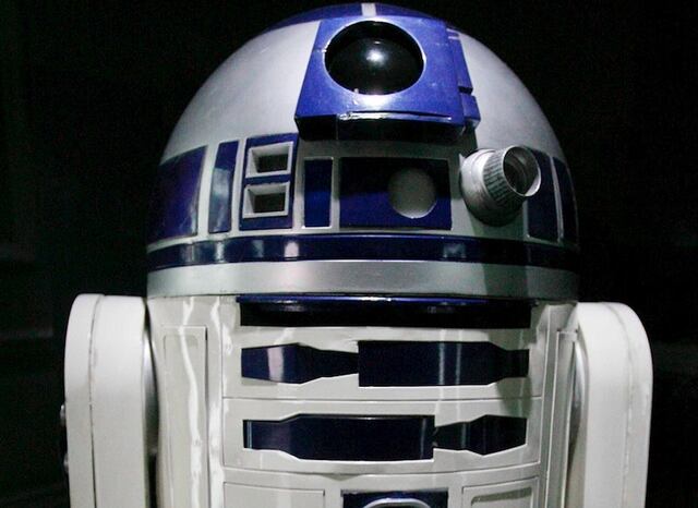 Venden a R2-D2 de Star Wars por 2.75 millones en subasta