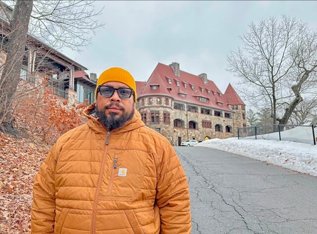 David Zayas realiza residencia artística en una prestigiosa escuela de Massachusetts
