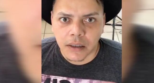 Temblor sorprende a maquillista en pleno tutorial de makeup