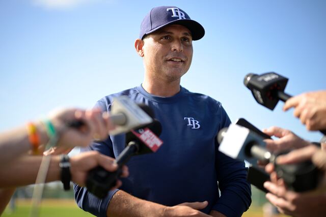 Rays extiende contrato del mánager Kevin Cash