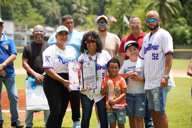Dedican a Katiria Dávila la temporada 2025 del béisbol femenino