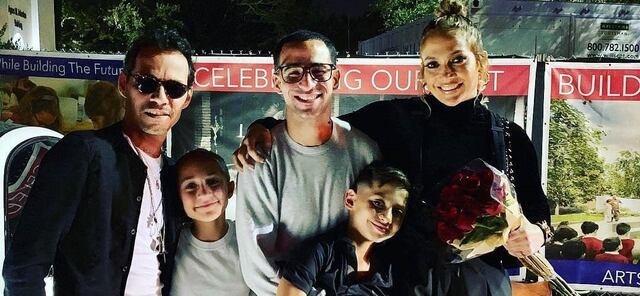 Marc Anthony desborda amor en foto con su hija Emme y Jennifer Lopez