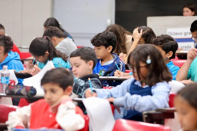 Los mejores estudiantes en matemáticas del Departamento de Educación se miden en las Olimpiadas Estatales