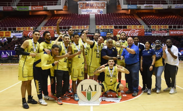 American University campeones del baloncesto de la LAI