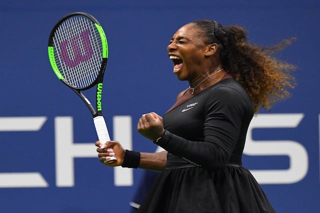 Serena Williams le da un revés a quienes criticaron su vestuario con un increíble look