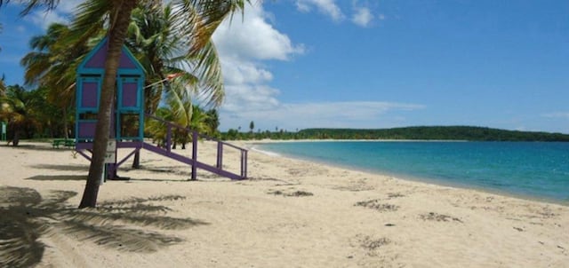 Convertirán balneario Sun Bay de Vieques en un centro turístico mundial