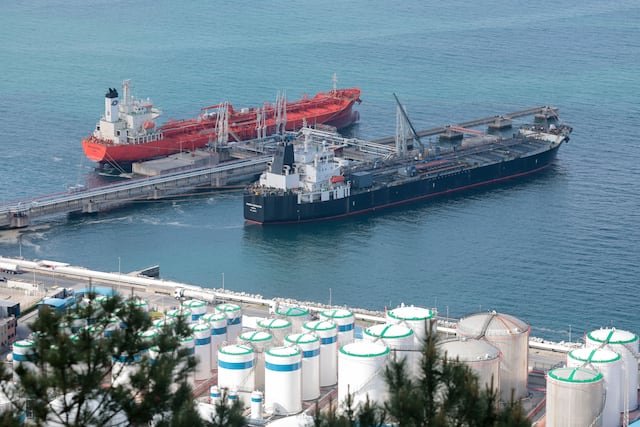 Barril de petróleo brent se dispara un 5,6 por ciento, hasta los $114