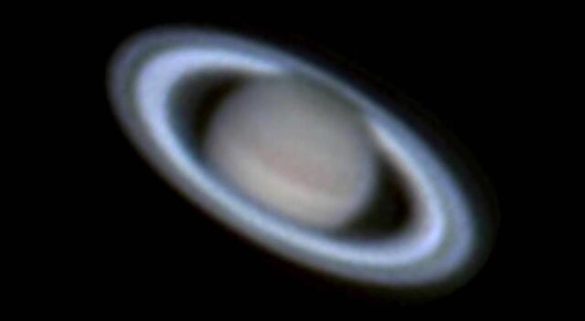 Captan increíble foto del planeta Saturno