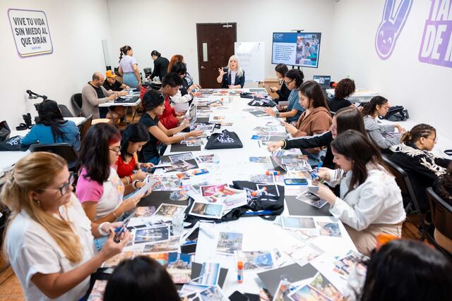 Estudiantes se adentran al mundo de la moda con la Fundación Good Bunny