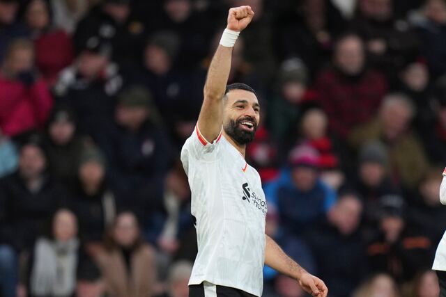 Nottingham Forest golea 7-0 al Brighton y doblete de Salah da triunfo al Liverpool