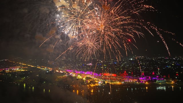 ¿Cómo surgió la tradición de los fuegos artificiales en la temporada navideña?