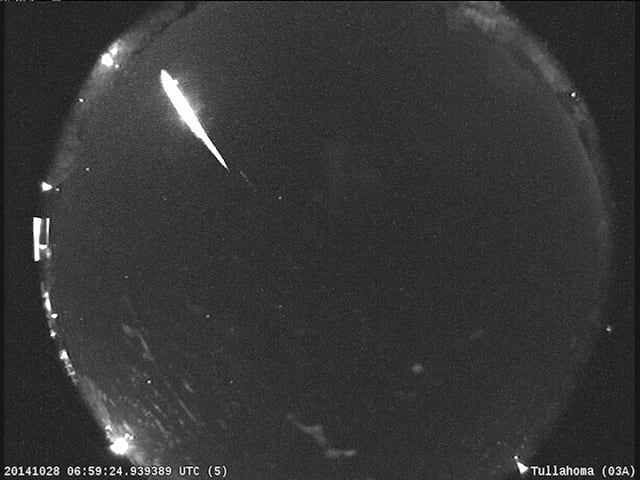 Lluvias de meteoritos Táuridas alcanzan máximo esplendor este mes
