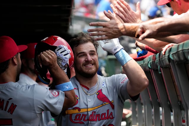 Cardenales vencen 2-1 a Cachorros