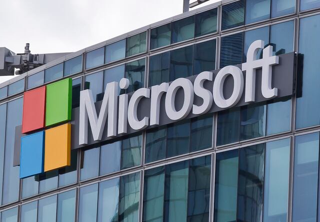 Usuarios reportan fallas en servicios de Microsoft