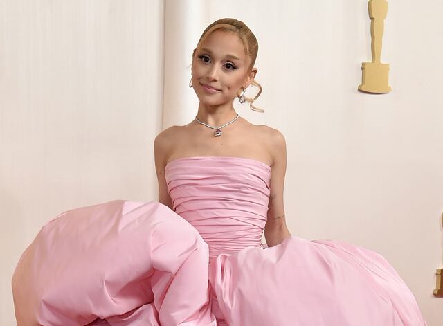 Ariana Grande se divorcia oficialmente de Dalton Gomez