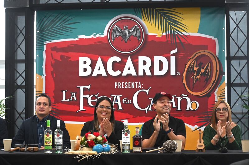 El alcalde de Cataño, Julio Alicea Vasallo, anuncia “La Feria en Cataño” en Bacardi. Centro de Convenciones. Foto Dennis A. Jones