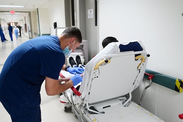 Estudiantes en Puerto Rico optan por carreras de salud