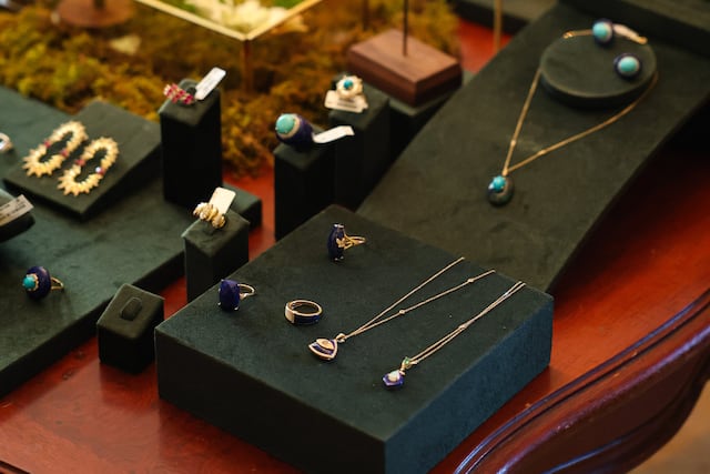 Raw & Rare: la colección de Koru que celebra la esencia de lo atemporal