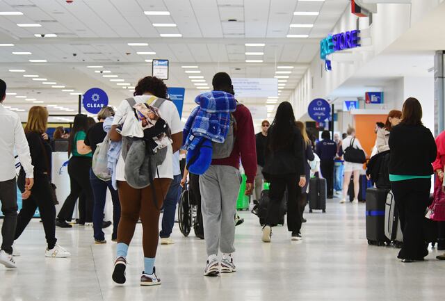 Aeropuerto Luis Muñoz Marín opera con limitaciones tras apagón