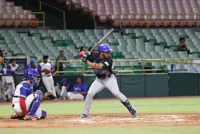 Triunfos para Santurce, Carolina y Caguas en la pelota invernal