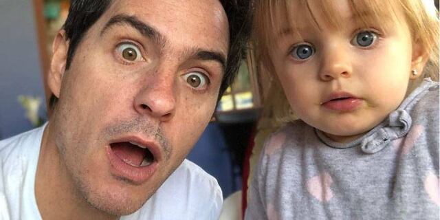 Actor Mauricio Ochmann publica divertido video y demuestra ser un gran padre