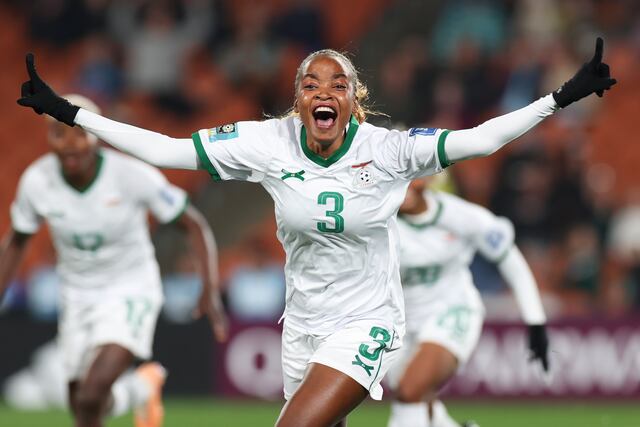 FIFA investiga acusación de comportamiento indebido del entrenador de selección femenina de Zambia