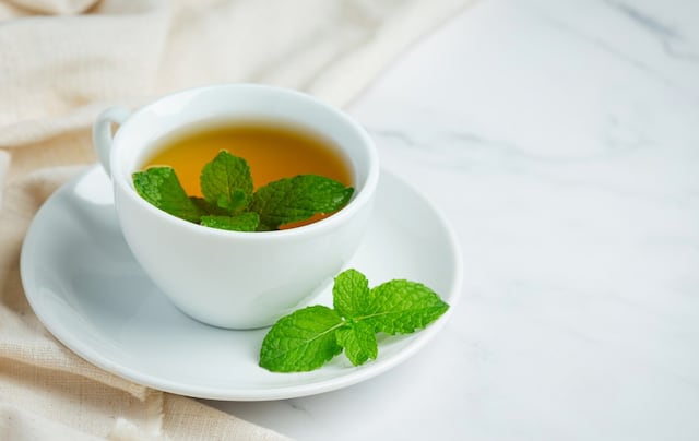 Alivia el dolor de cabeza tomando estas infusiones