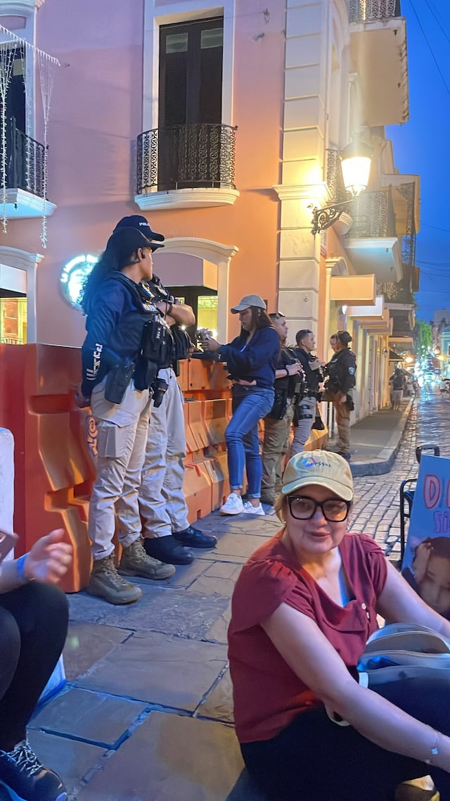 APPSSRE denuncia les impiden instalar casetas frente a La Fortaleza: “Están coartando nuestros derechos civiles”
