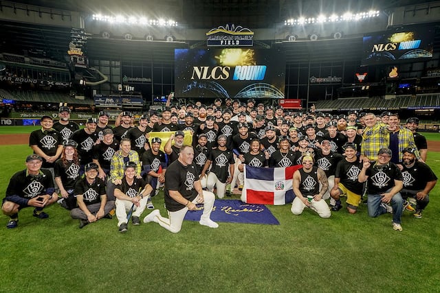 Cerveceros avanzan a la Serie de Campeonato