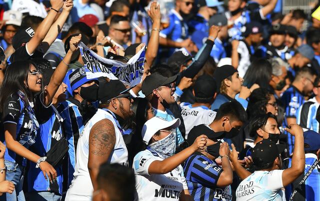 Mueren seis personas tras violencia en partido de fútbol en México