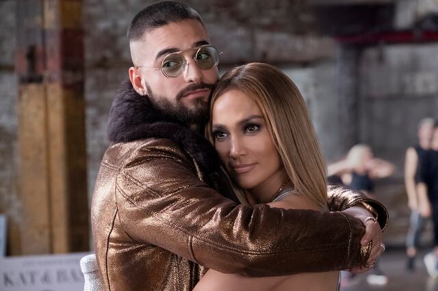 JLo y Maluma: Explosión latina en “Marry Me”