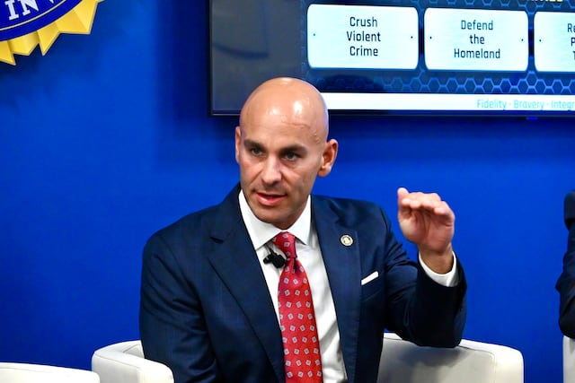“Hay gran interés en el tema”, dice director FBI sobre la corrupción pública