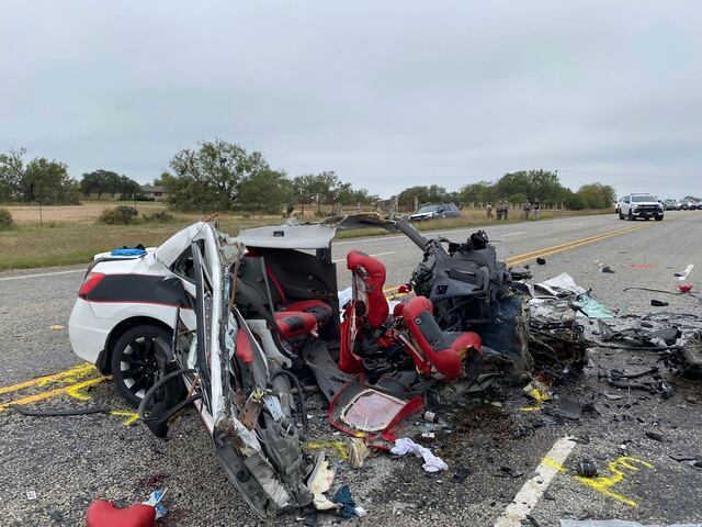 Persecución de contrabandista de migrantes en Texas termina con ocho muertos