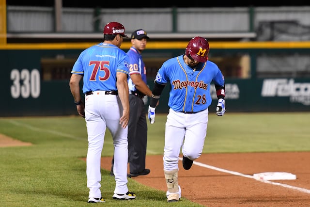 Pelota invernal: Triunfos para los Cangrejeros, Indios y Senadores