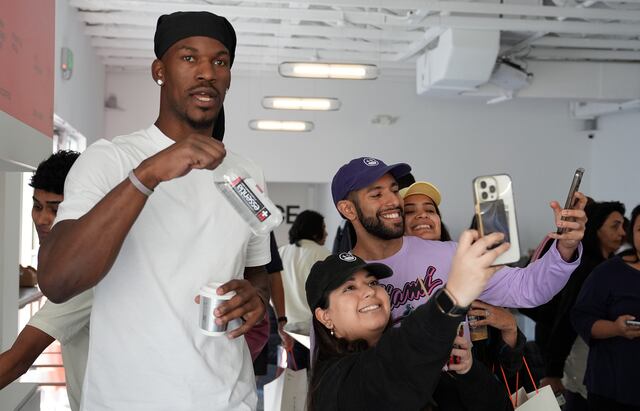 Jimmy Butler, en duda para jugar con Heat, mientras aumentan especulaciones sobre salida
