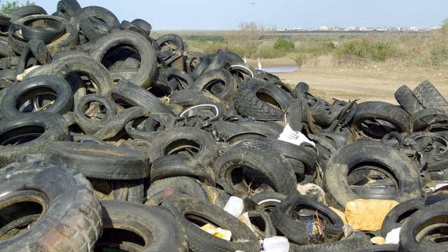 Más de $2 millones costo de la Guardia Nacional para recoger gomas usadas en Puerto Rico