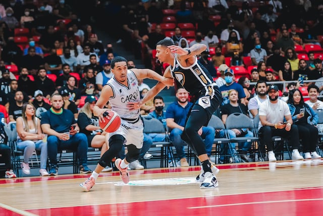 Gigantes reciben a los Atléticos tras el regreso de Tremont Waters al BSN