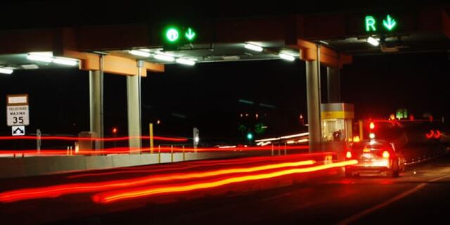 Cientos de personas se acogen a procedimiento especial de AutoExpreso