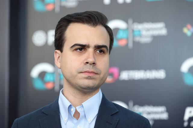 Pablo José Hernández presenta proyecto para ampliar ayudas de Medicare en Puerto Rico