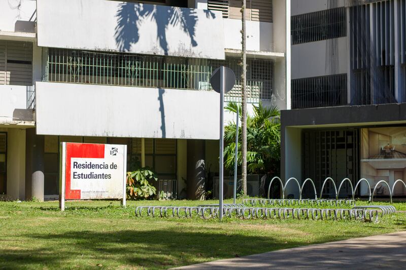 La UPR abrió una subasta en febrero de 2023 para la rehabilitación de ResiCampus.