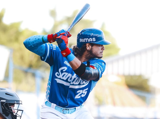 Cangrejeros vencen a los Senadores de San Juan en el béisbol invernal