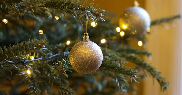 ¿Cuánta electricidad consumen las luces del árbol navideño?