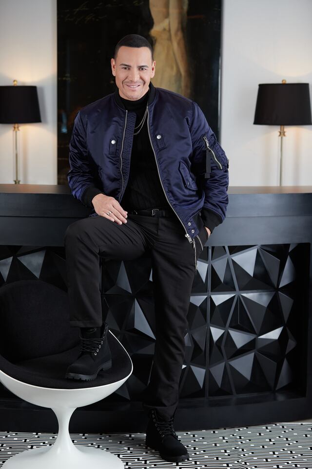 Víctor Manuelle estrena vídeo del tema “Esta noche te conviene”