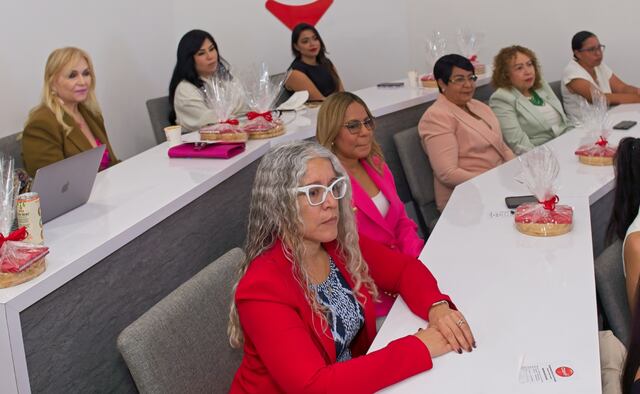 Claro reúne a empresarias en iniciativa para impulsar liderazgo femenino en pymes