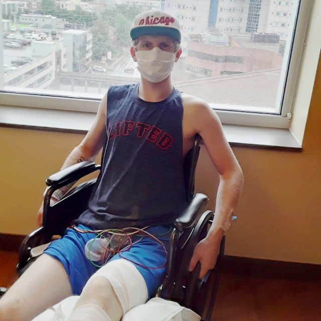 Hospitales instan a enfermos de cáncer a dejar de fumar