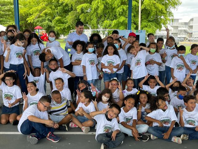 Pura diversión campamento de niños en Ceiba