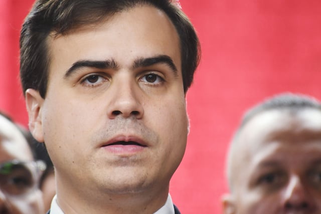 Pablo José lanza advertencia a senadores del PPD que voten a favor de Ferraiuoli